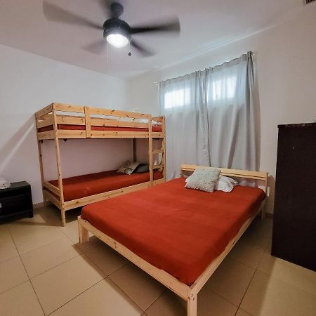 خوان دوليو Marbella Towers Beachfront 2 Bedrooms المظهر الخارجي الصورة